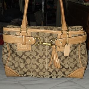 Coach Vintage Hampton Signature Shoulder Tote